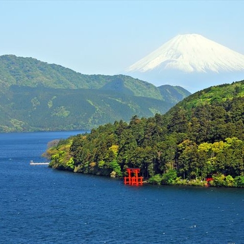 雄大な富士山と芦ノ湖はオススメ撮影スポット
