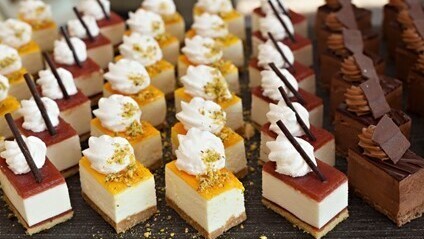 デザートビュッフェ