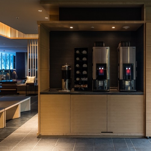 ライブラリーラウンジ