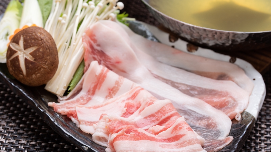 *【豚しゃぶしゃぶ】豚肉独特の臭みがなく、肉の繊維も細かいのでふどなたでも食べやすい豚肉です。
