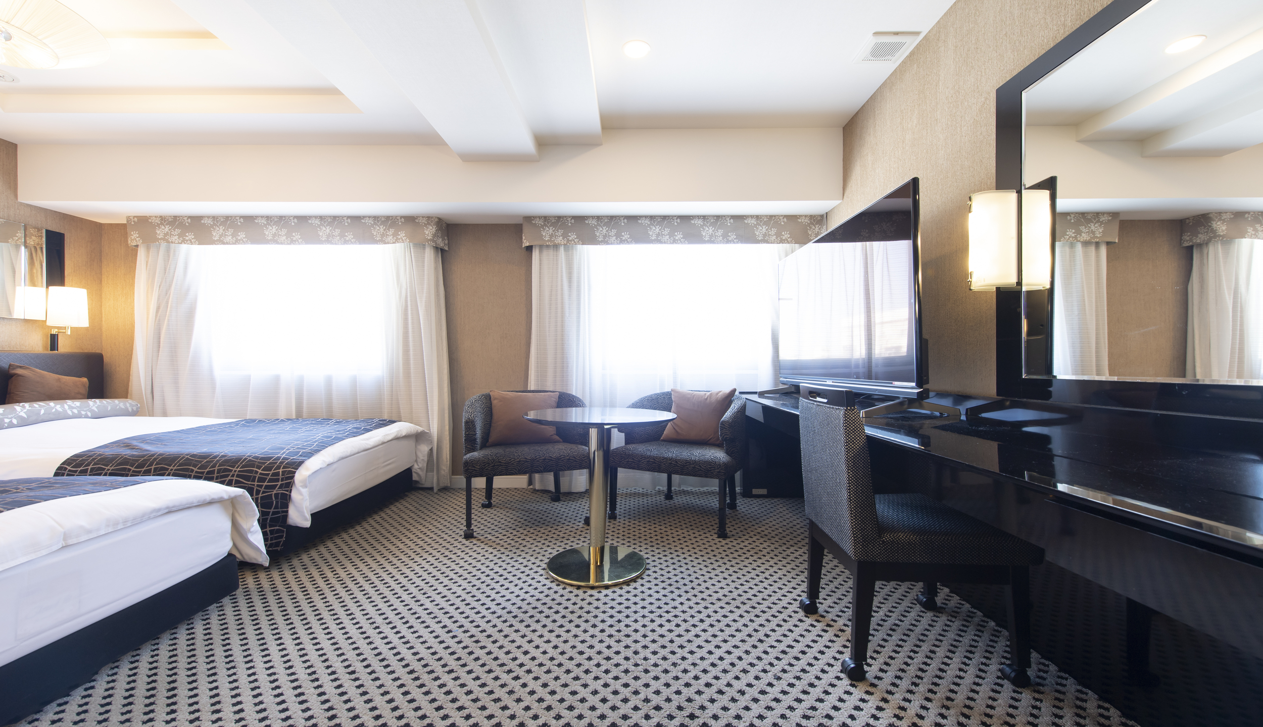 ツインルーム（ベッド幅110cm&times;2台・22㎡）