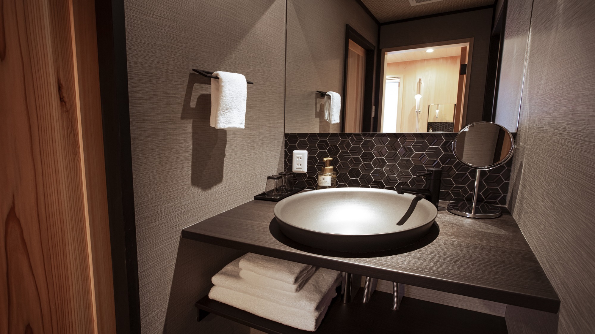 鈴　四条高瀬川　北