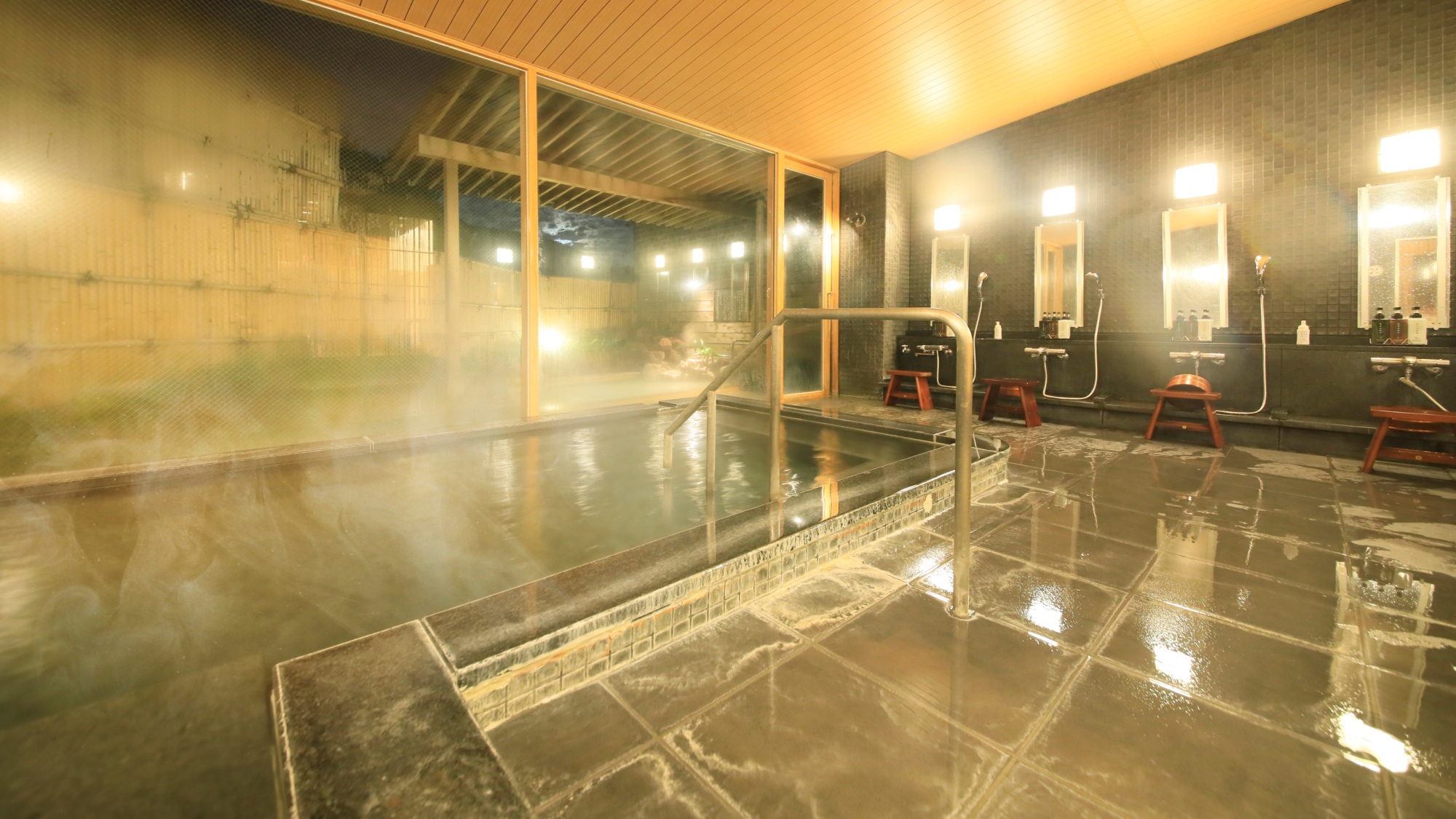 【大浴場】足を伸ばして旅の疲れをリフレッシュ