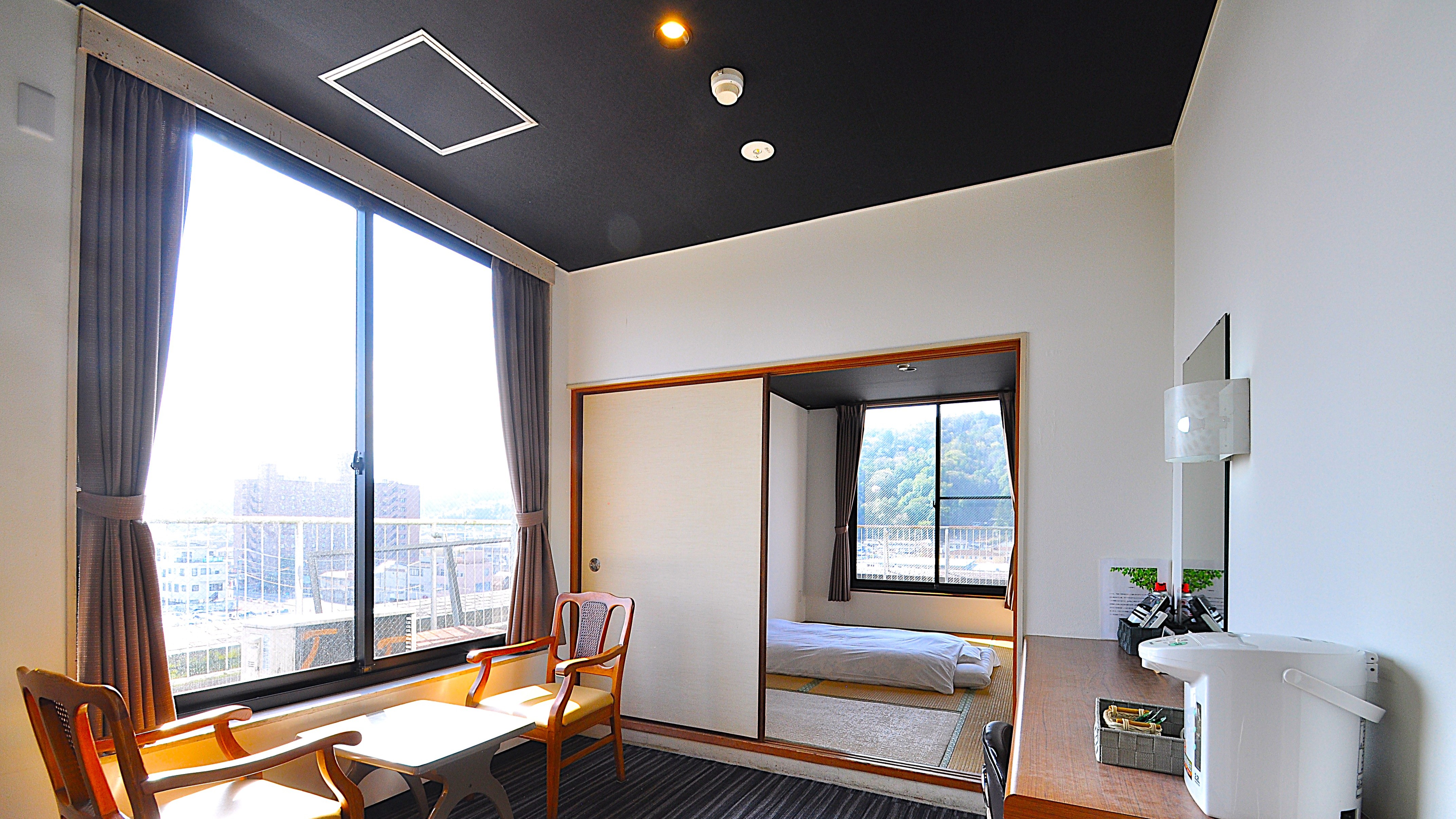 禁煙和室8畳（居間）本館　B0