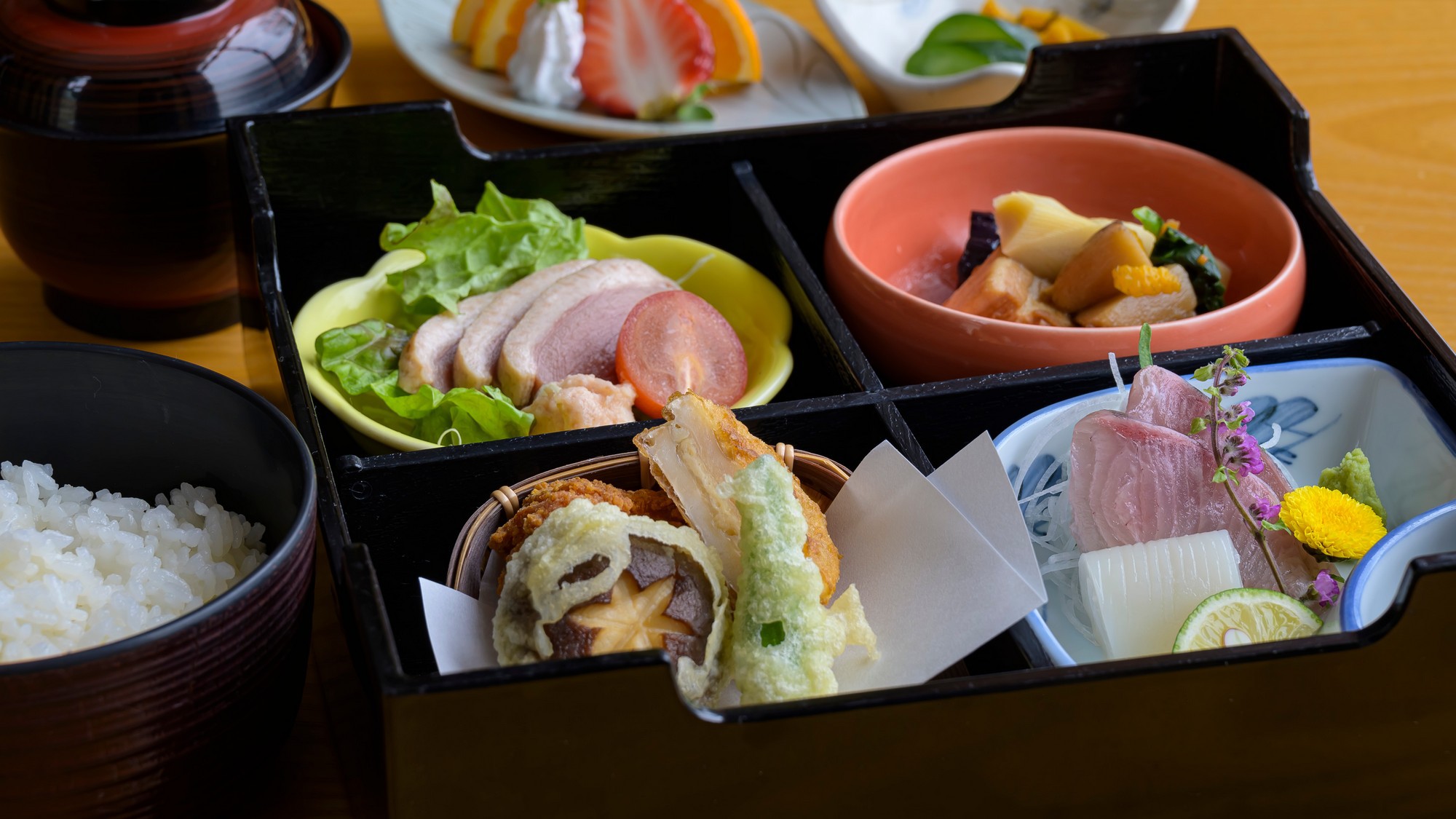 【日帰り〜松花堂御膳〜】彩り豊かなお造り・天ぷら・煮物・デザートの共演〇＜個室休憩・入浴付＞