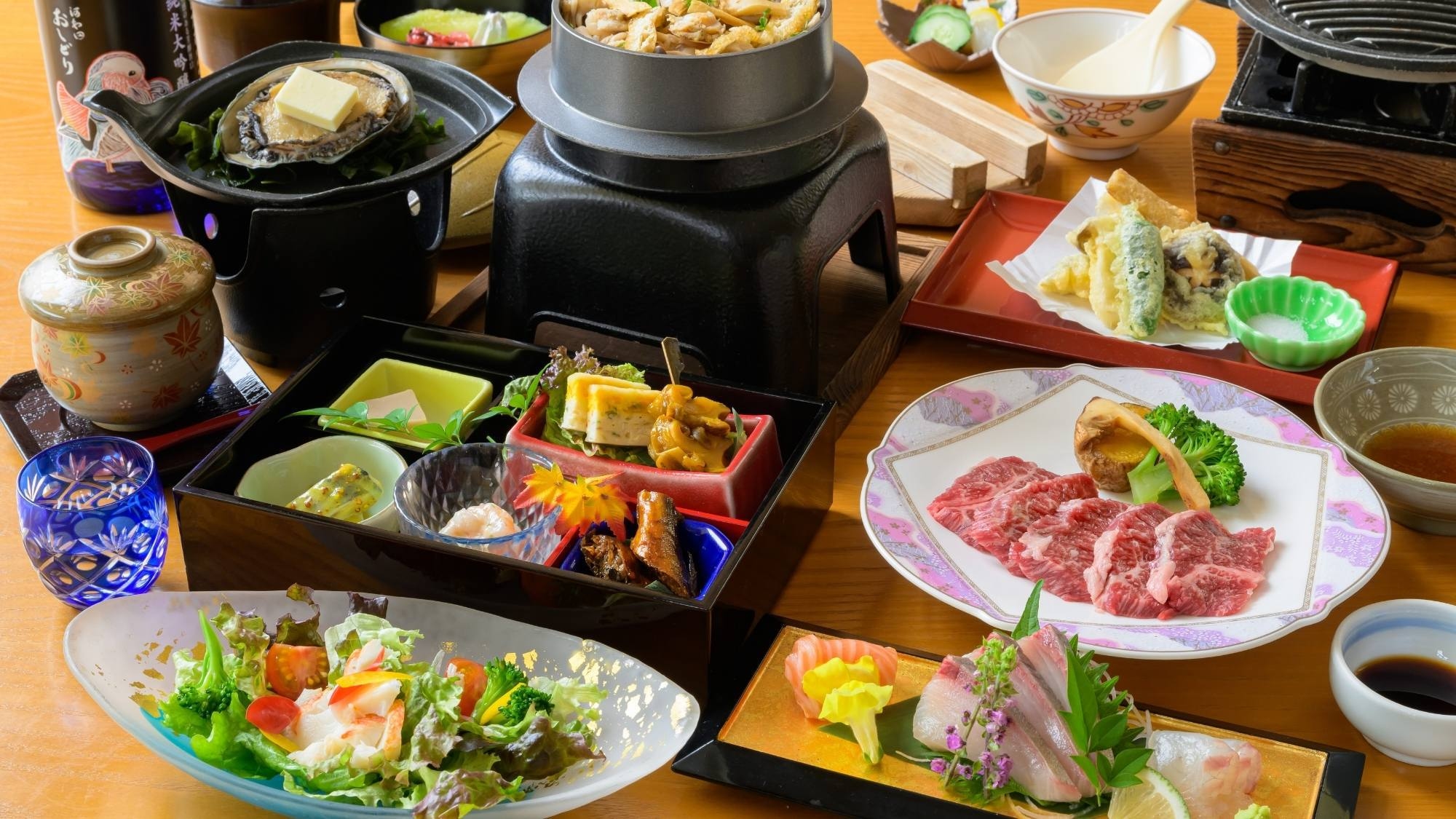 【秋の極み〇釜飯会席】＜和牛・伊勢海老・鮑＞豪華食材集合！福井の秋の味覚満載〇帆立ときのこの釜飯★
