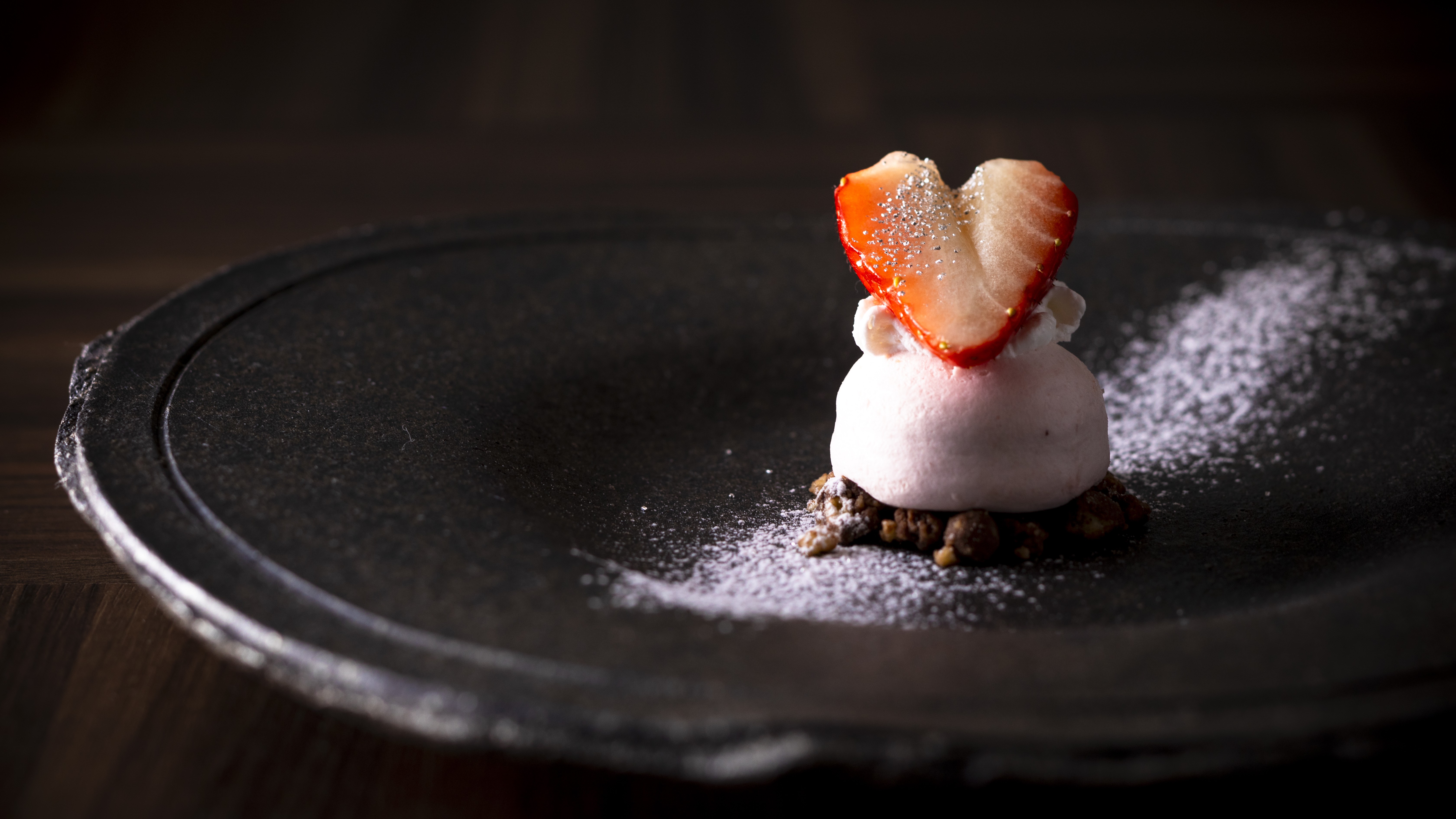 【通年・デザート】季節によって変わるデザートもお楽しみください。