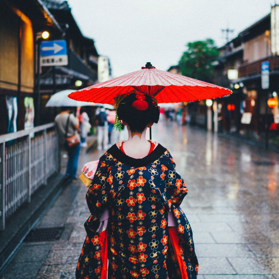 祇園（徒歩10分）