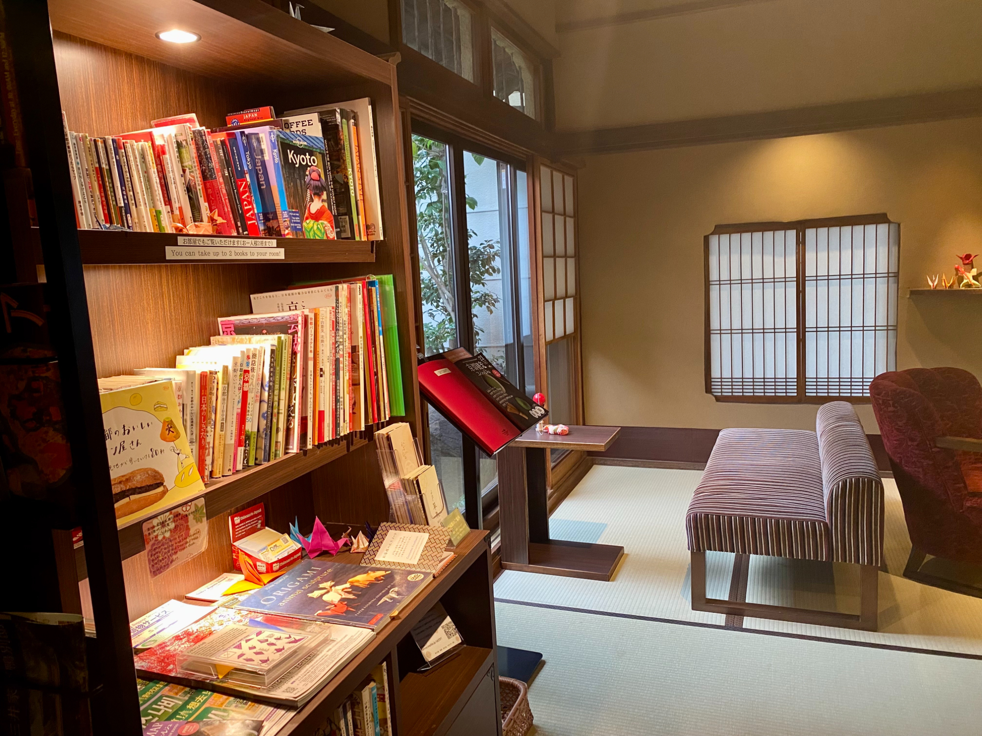 ■ライブラリーラウンジ■