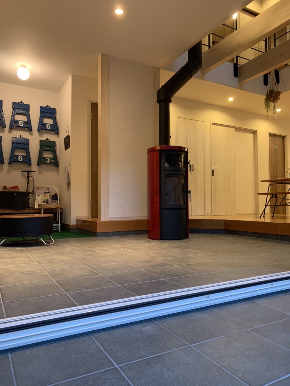 【直前割】１月平日限定♪　ダブルベット２台　シングルマットレス６台　１０名様まで