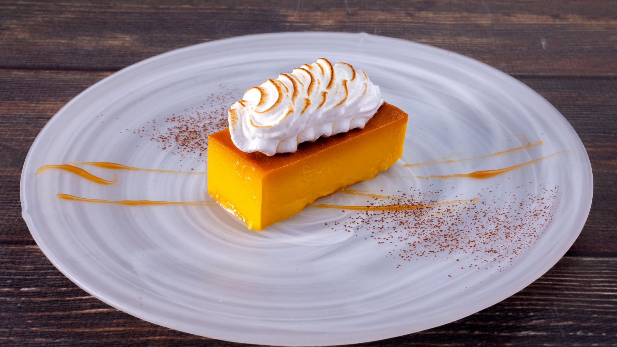 【秋の創作料理】森のデザート　かぼちゃプリンと珈琲イタリアンメレンゲ  