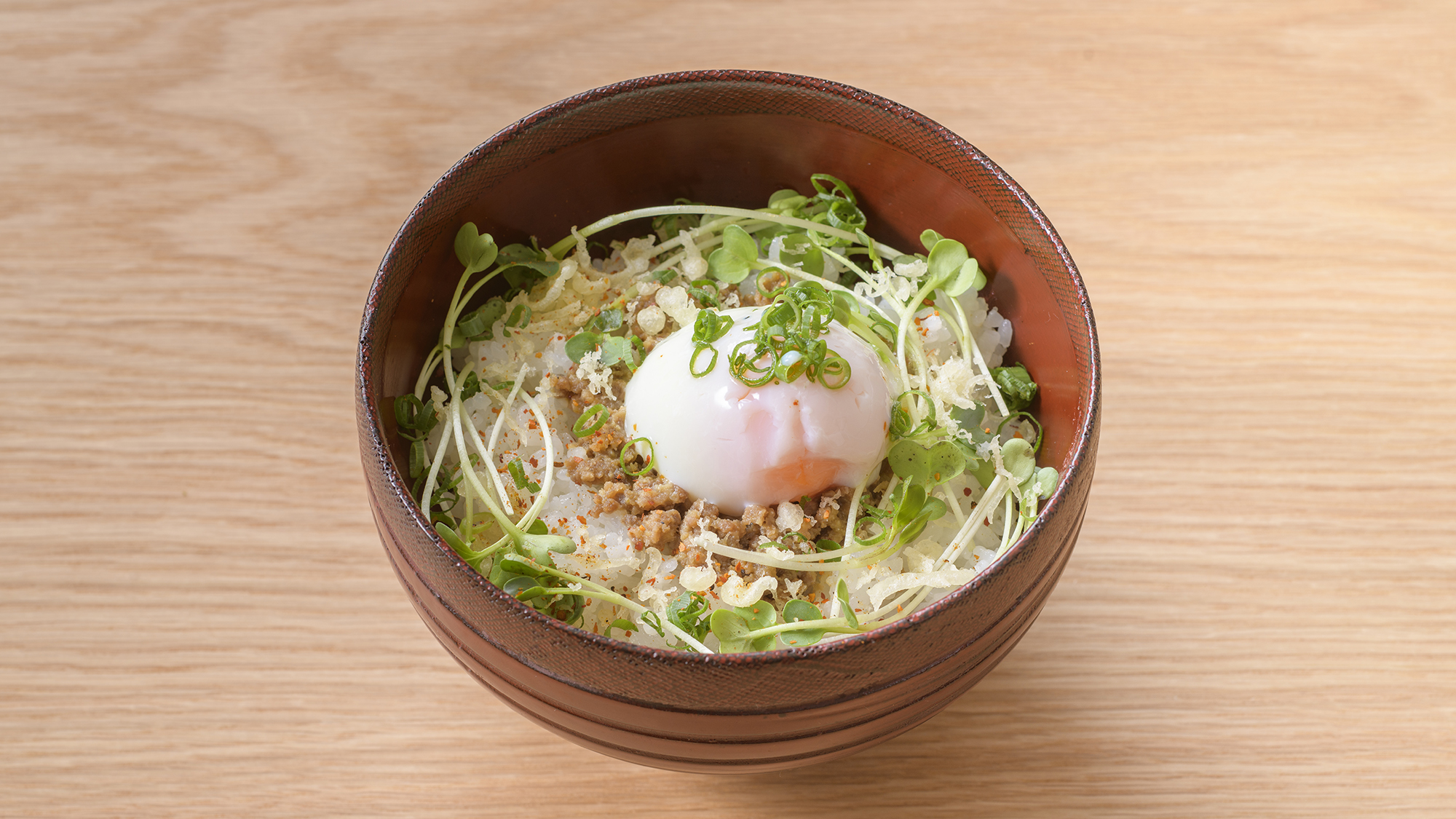 信州プレミアム牛のそぼろ味噌は丼にしてお召し上がりください（朝食一例）