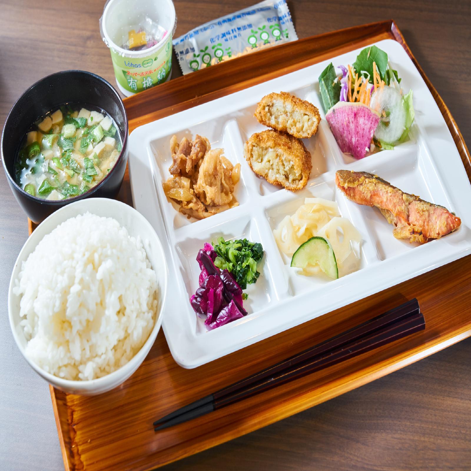 【14％OFF】【楽天スーパーSALE】お部屋お任せ☆天然温泉・健康朝食無料☆広島・尾道観光♪