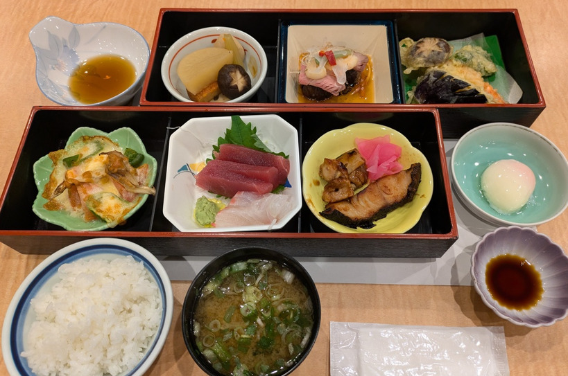 【夕食付プラン】大きなお風呂と和室でゆったり　＜仕出し二重膳＞