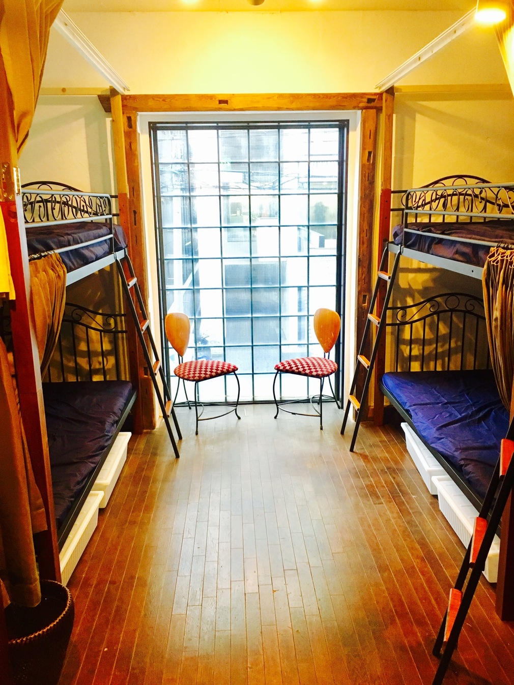 2段ベッド、半個室。グループ旅行・合宿等に最適