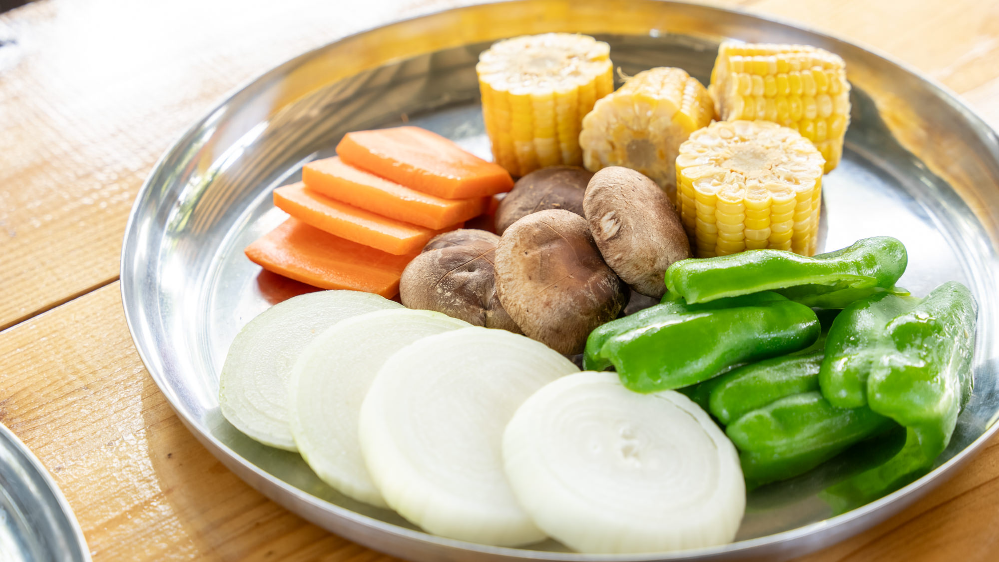 【BBQプラン】セット内容一例（4人分）：野菜の盛り合わせ