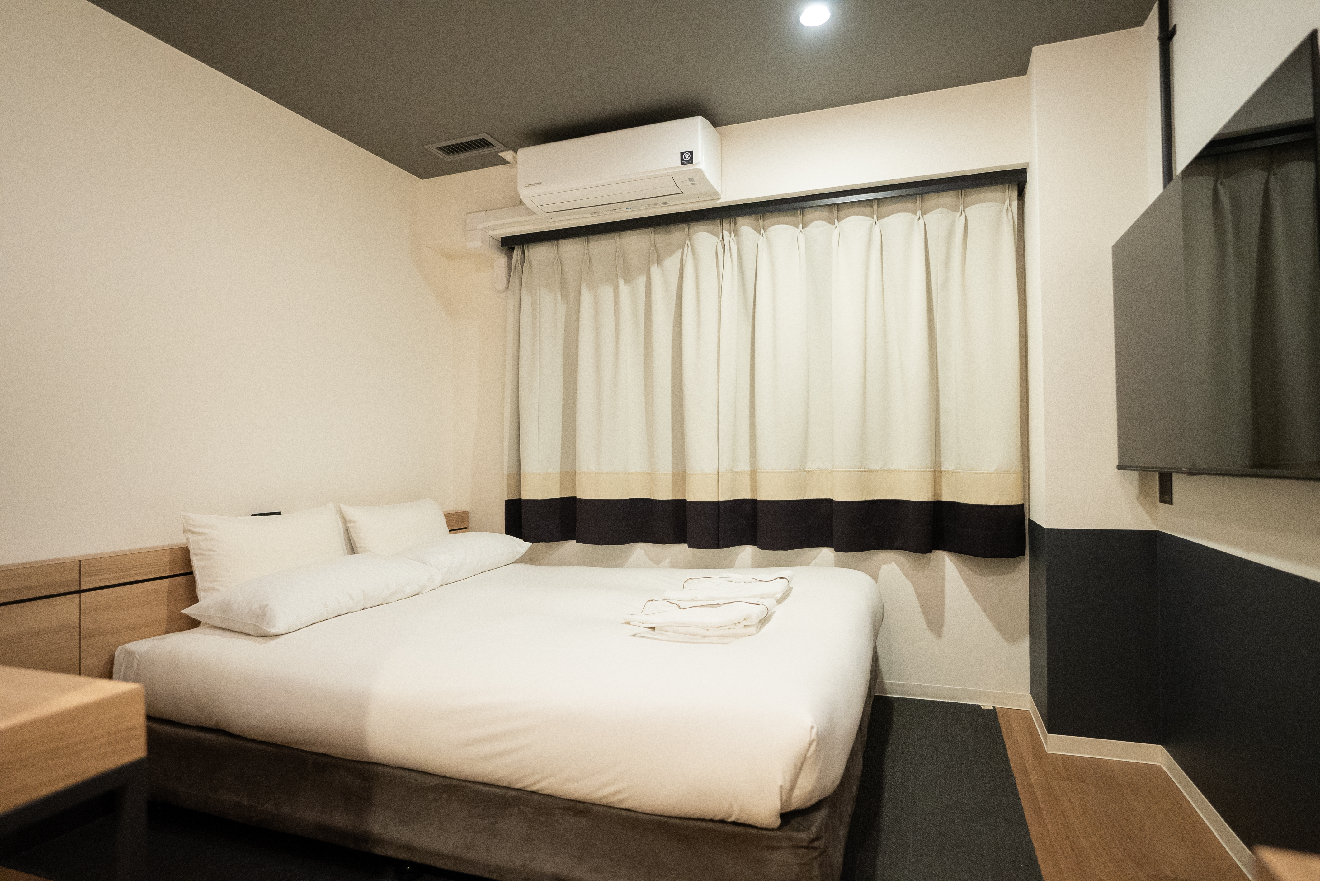 セミダブルルーム