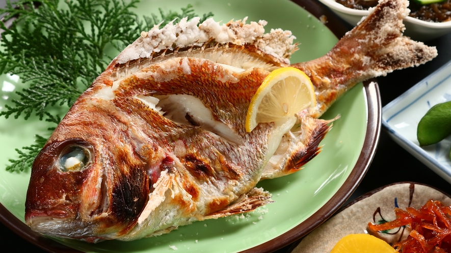 【お夕食】 焼き物 鯛の塩焼き