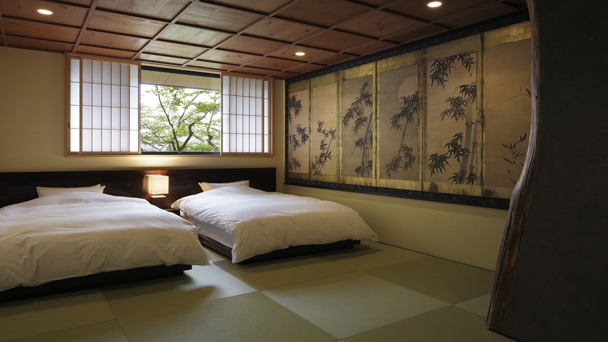 虎ノ尾（とらのお）／竹の屏風絵が配された眺望の良い落ち着きあるお部屋。