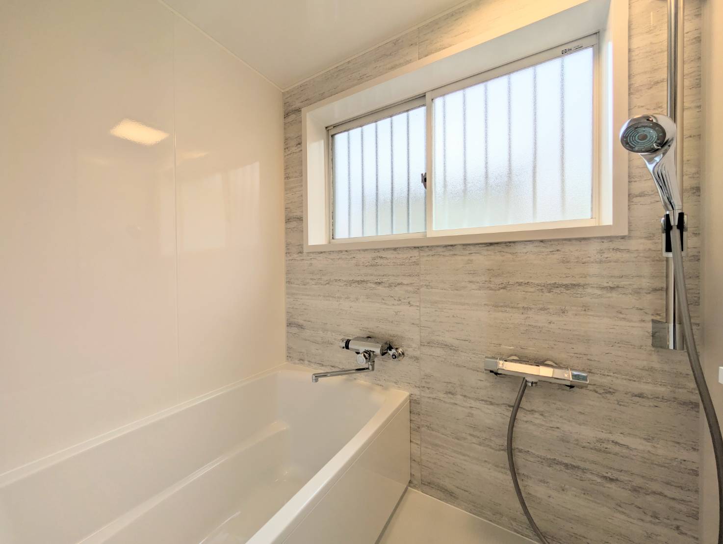 一戸建貸切露天風呂付10名用　内風呂