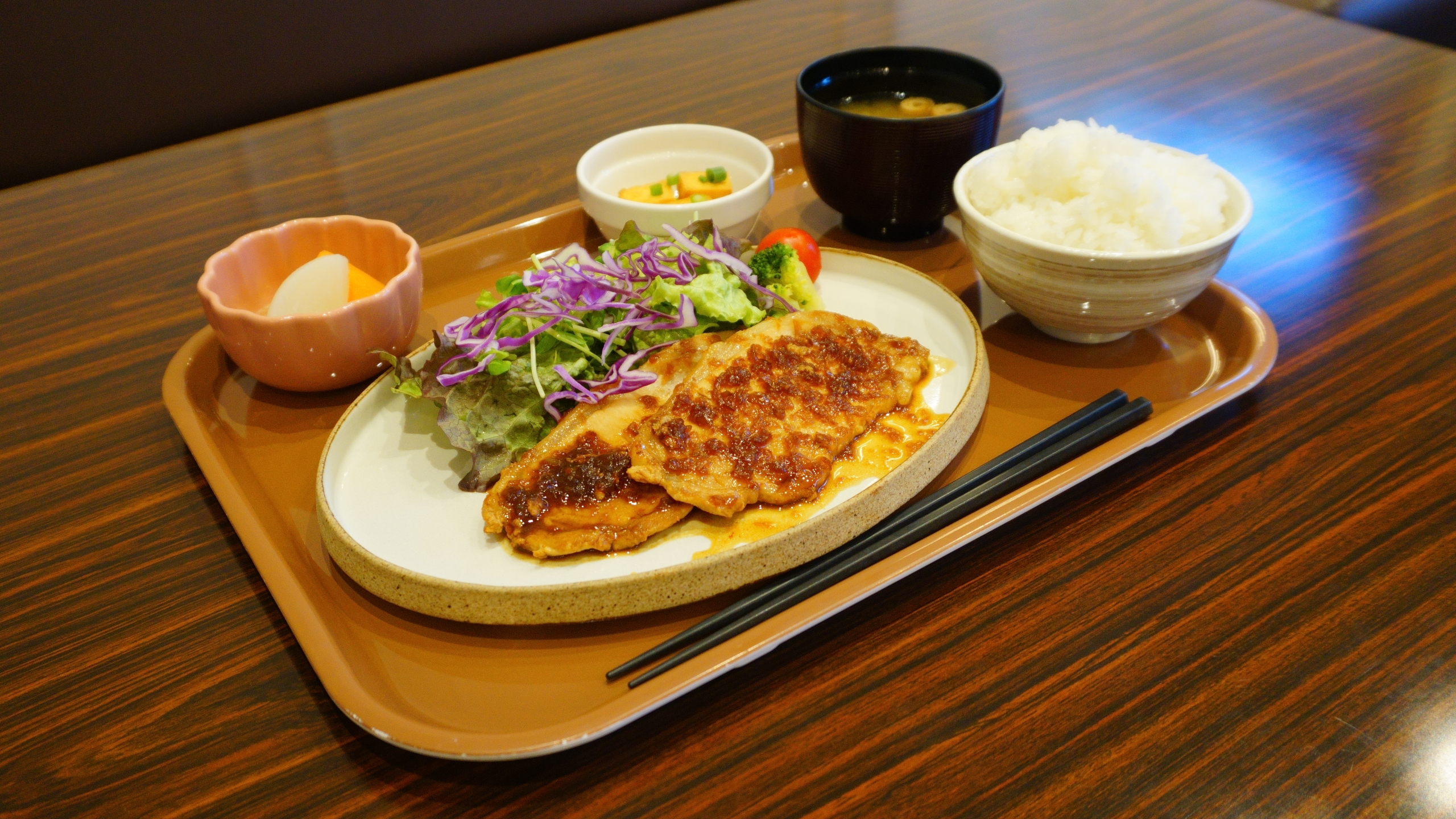 【ご宿泊者様限定　夕食セットメニュー一例】ポークジンジャー