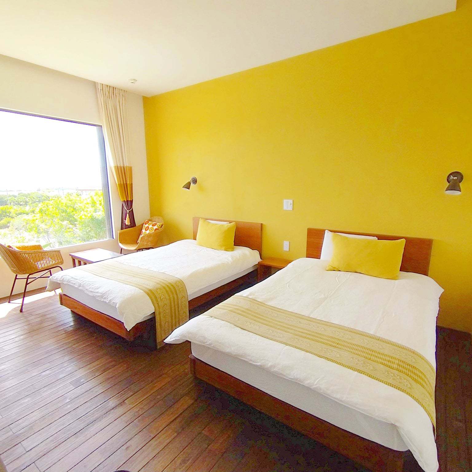 Yellow guest room