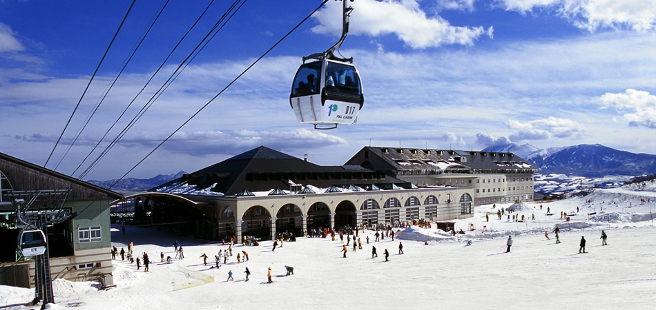 【スキー場まで車で3分！】煌めくパウダースノーとバラギ温泉で、高原の冬を思いっきり満喫☆リフト券付