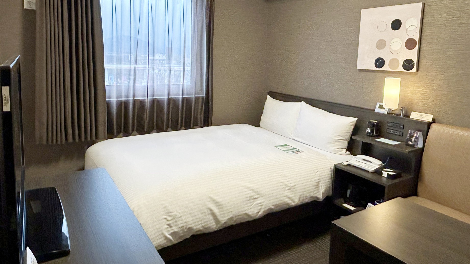 □禁煙□コンフォートセミダブルルーム《エアー導入》