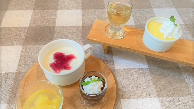 デザート各種(和洋食バイキング日替わりメニュー)