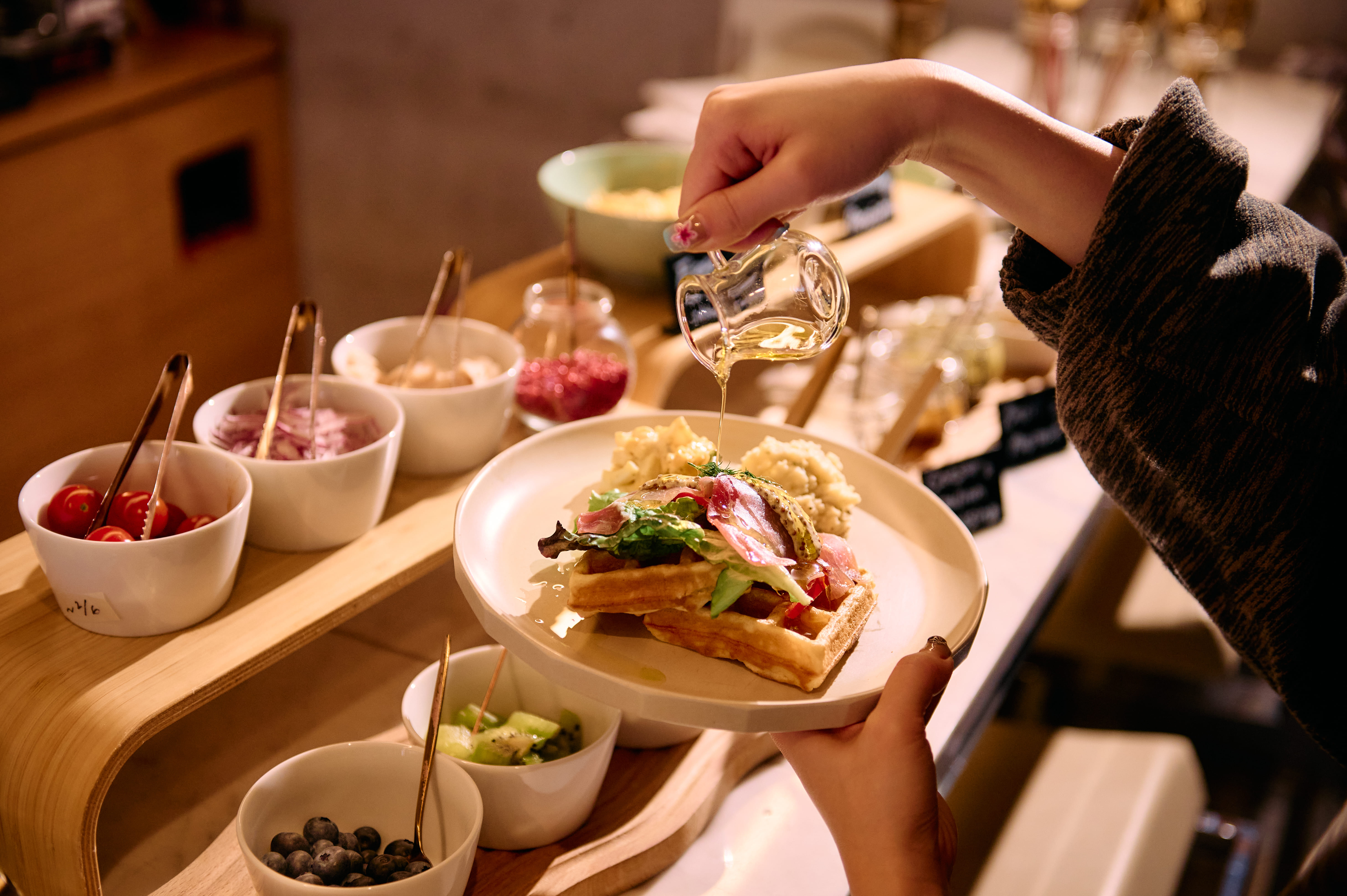 朝食