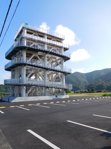 津波避難タワー　ゲストハウスすぐ横です。こちらを目指して来てくれればわかりやすいです。