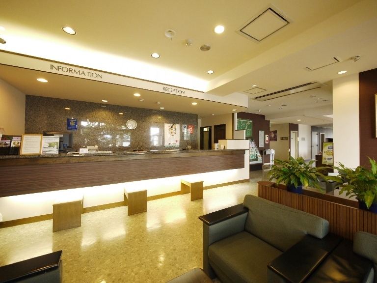 Front counter 2