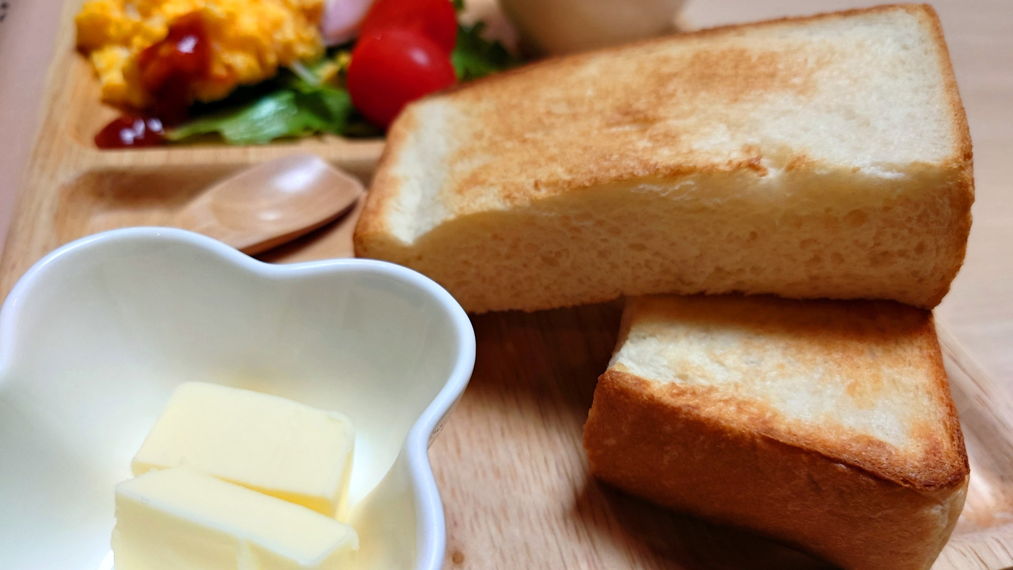 【軽朝食付プラン】日南町でのお仕事や観光に【自慢は美味しい自家製食パン！】