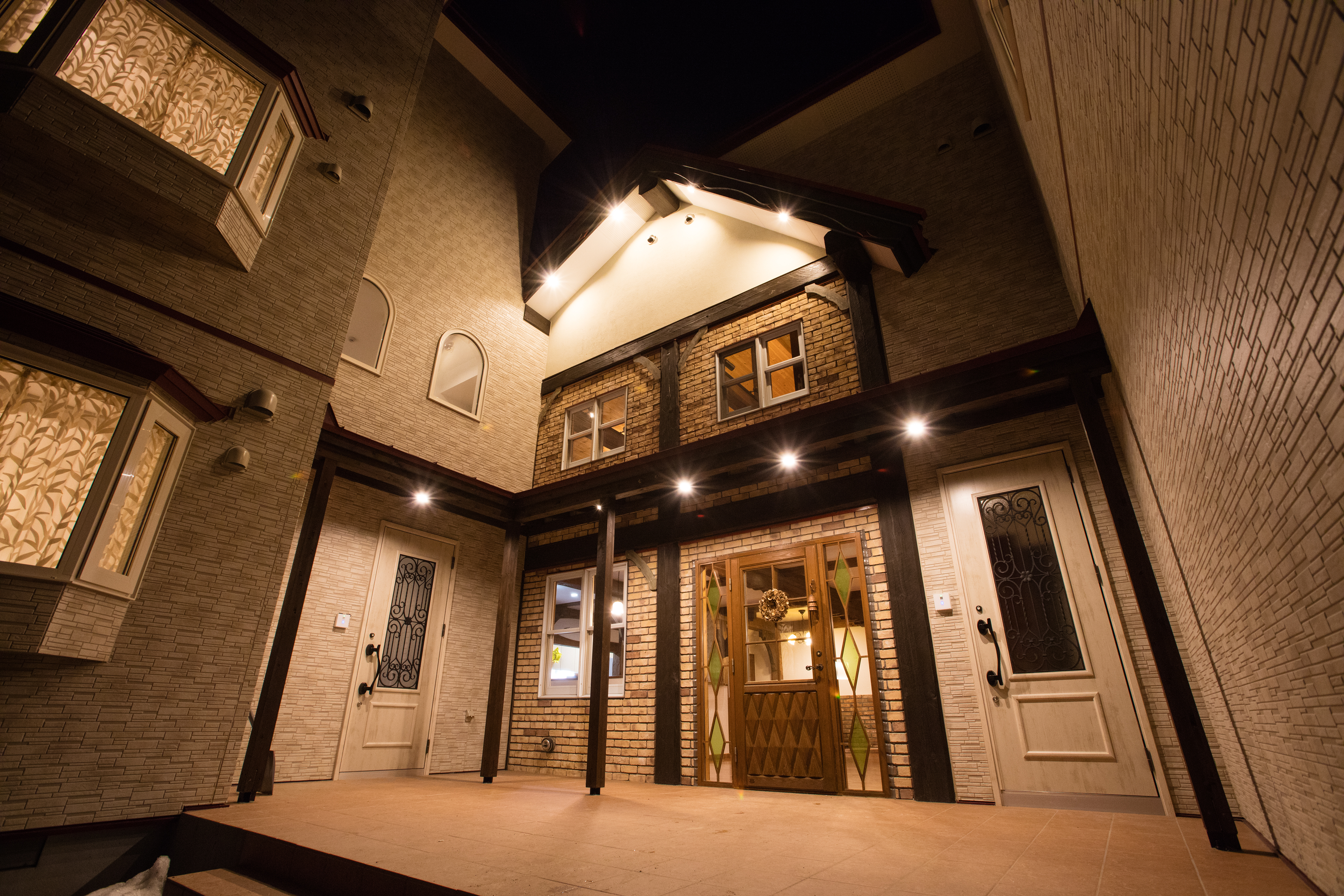 チェックイン場所　ブリスロジング玄関