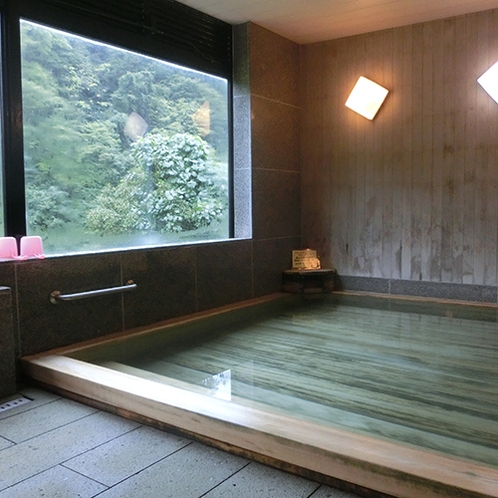 【温泉】古代檜風呂の天然温泉♪