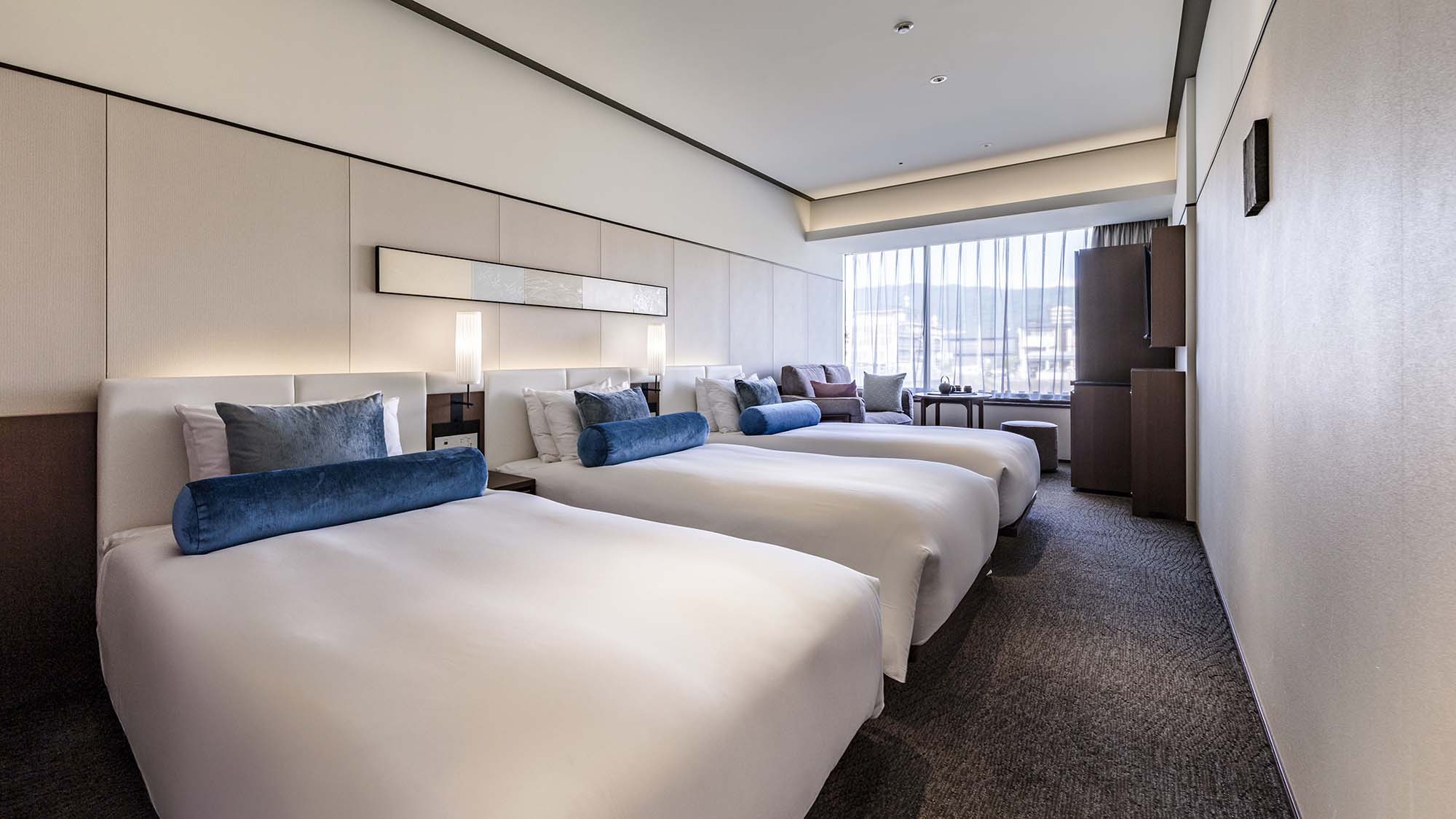 【鴨川トリプル】