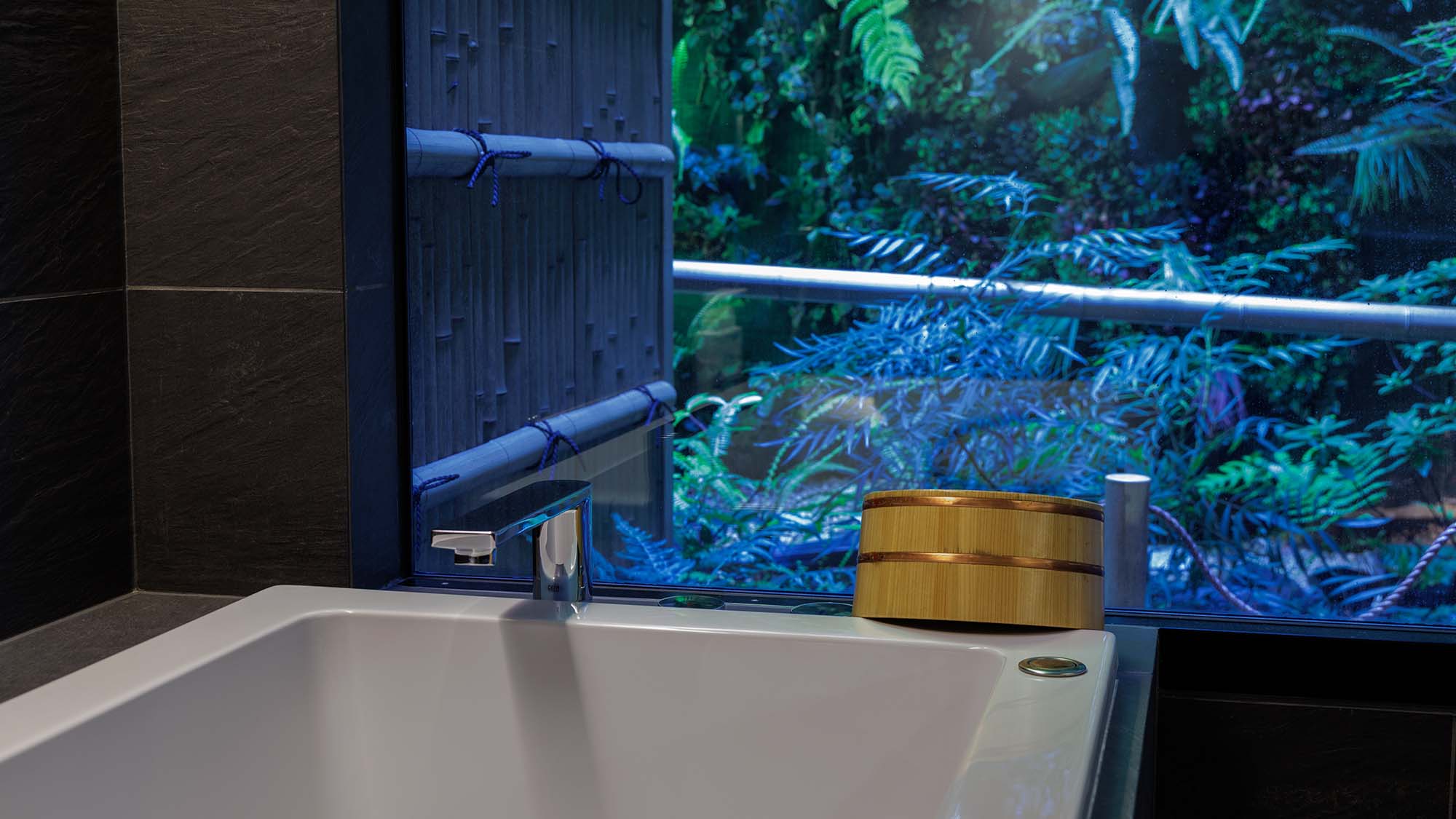 【ガーデンツイン】