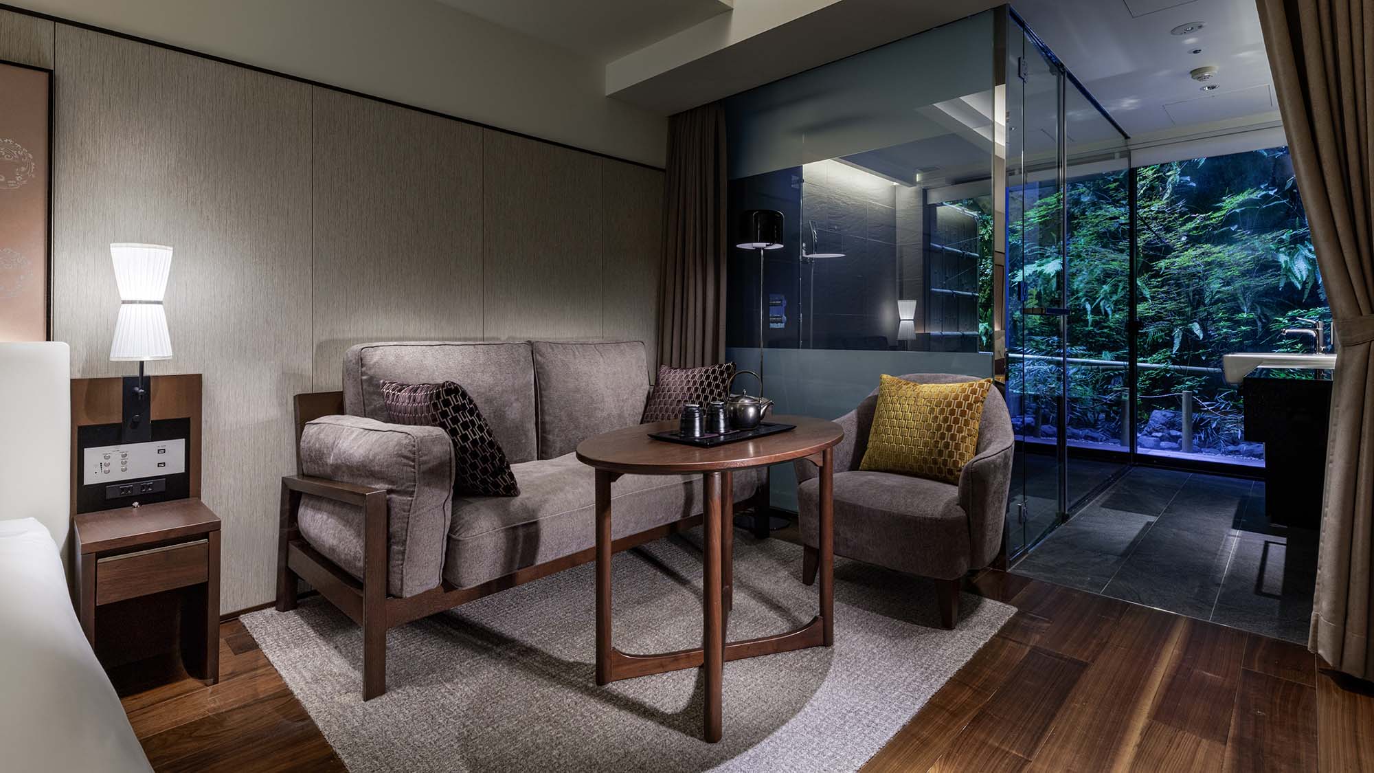 【ガーデンツイン】