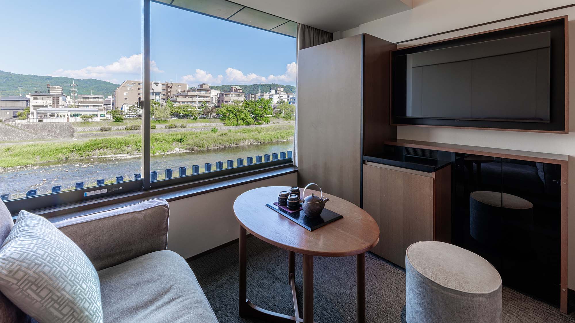 【鴨川トリプル】