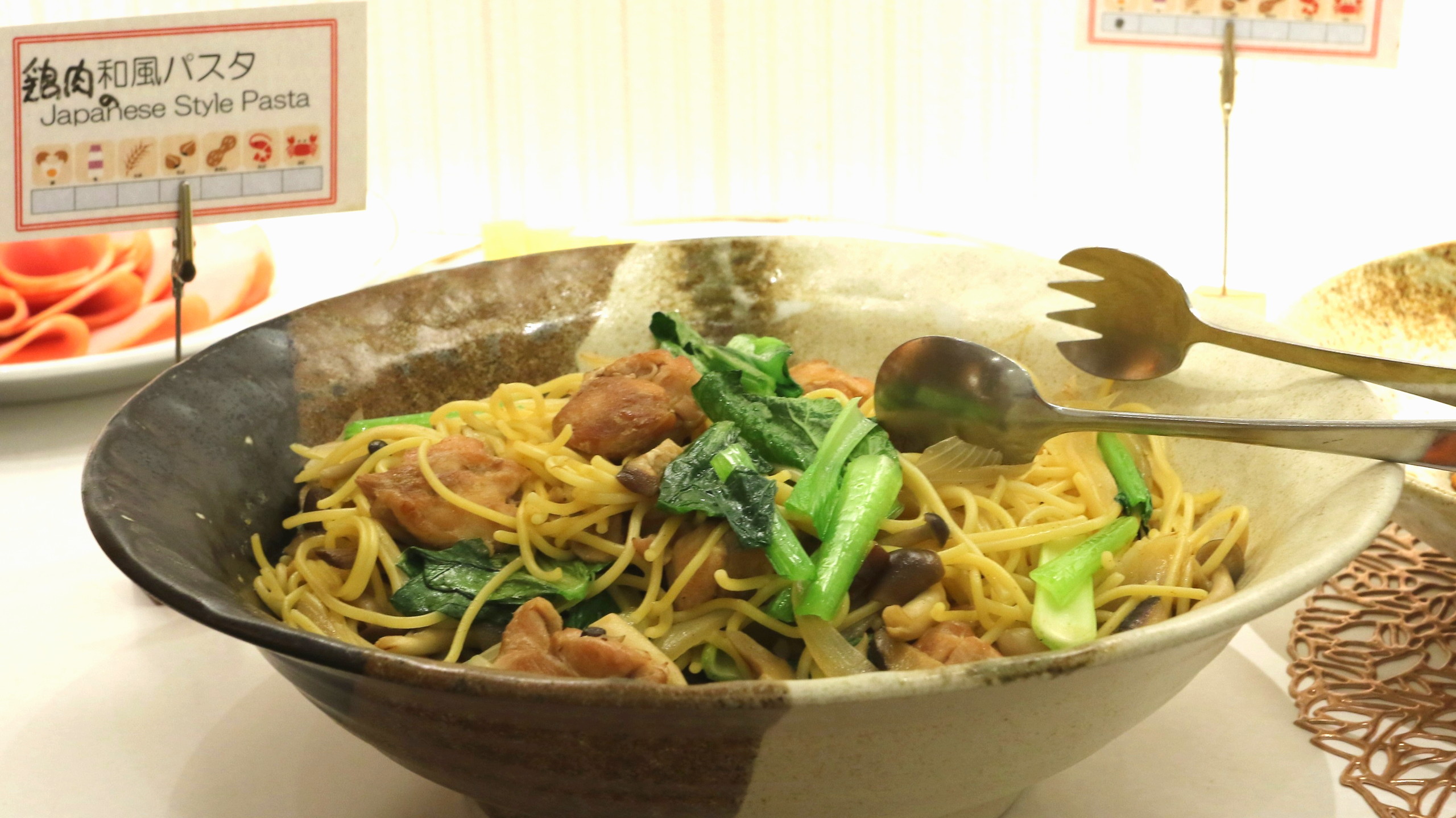 朝食一例（日替わりパスタ）