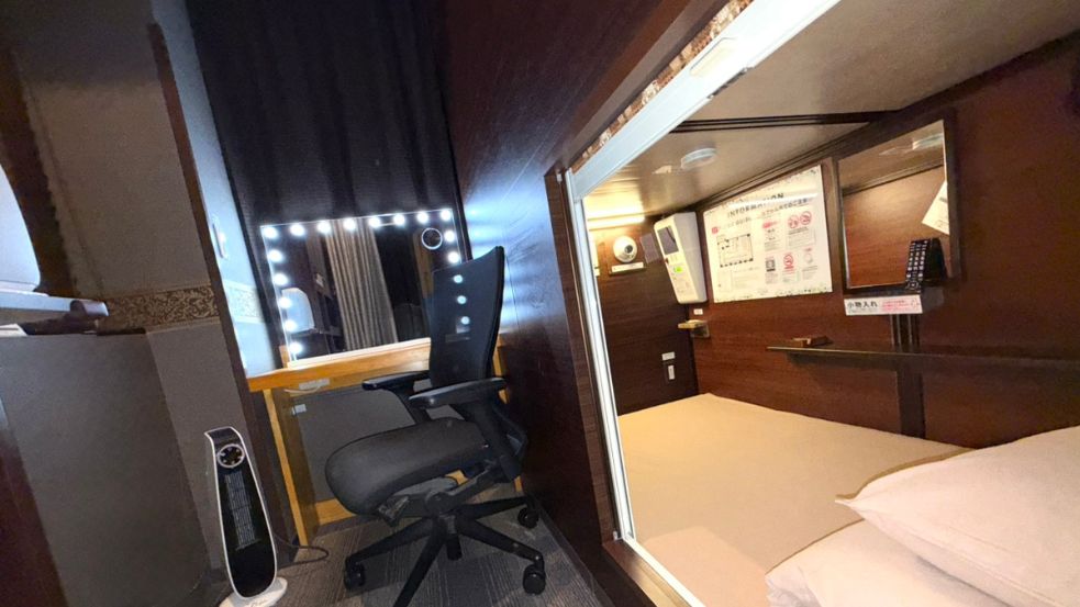 【カプセル】半個室型のプライベートカプセル！