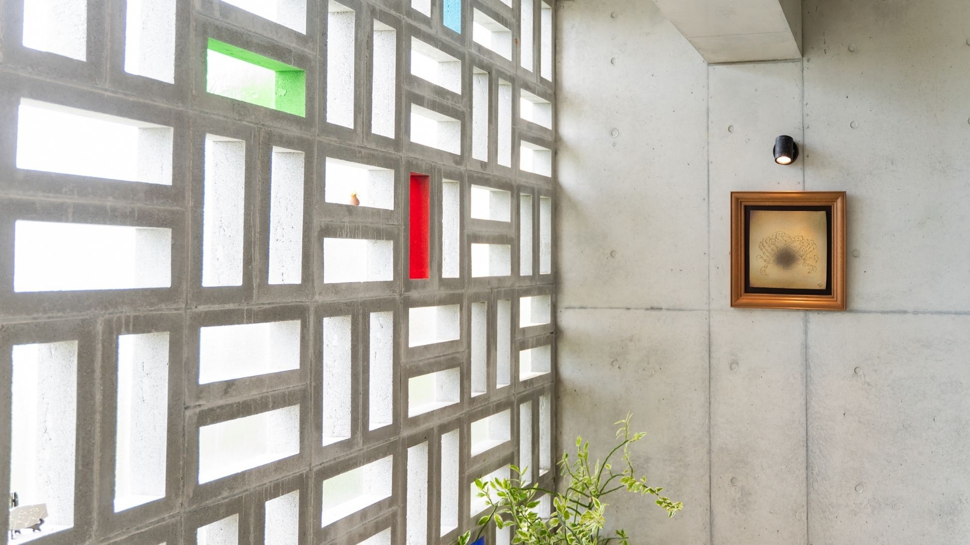 【連泊プラン】3連泊以上でお得に！目の前に広がる碧い海！憧れのスイートルームステイ＜素泊り＞