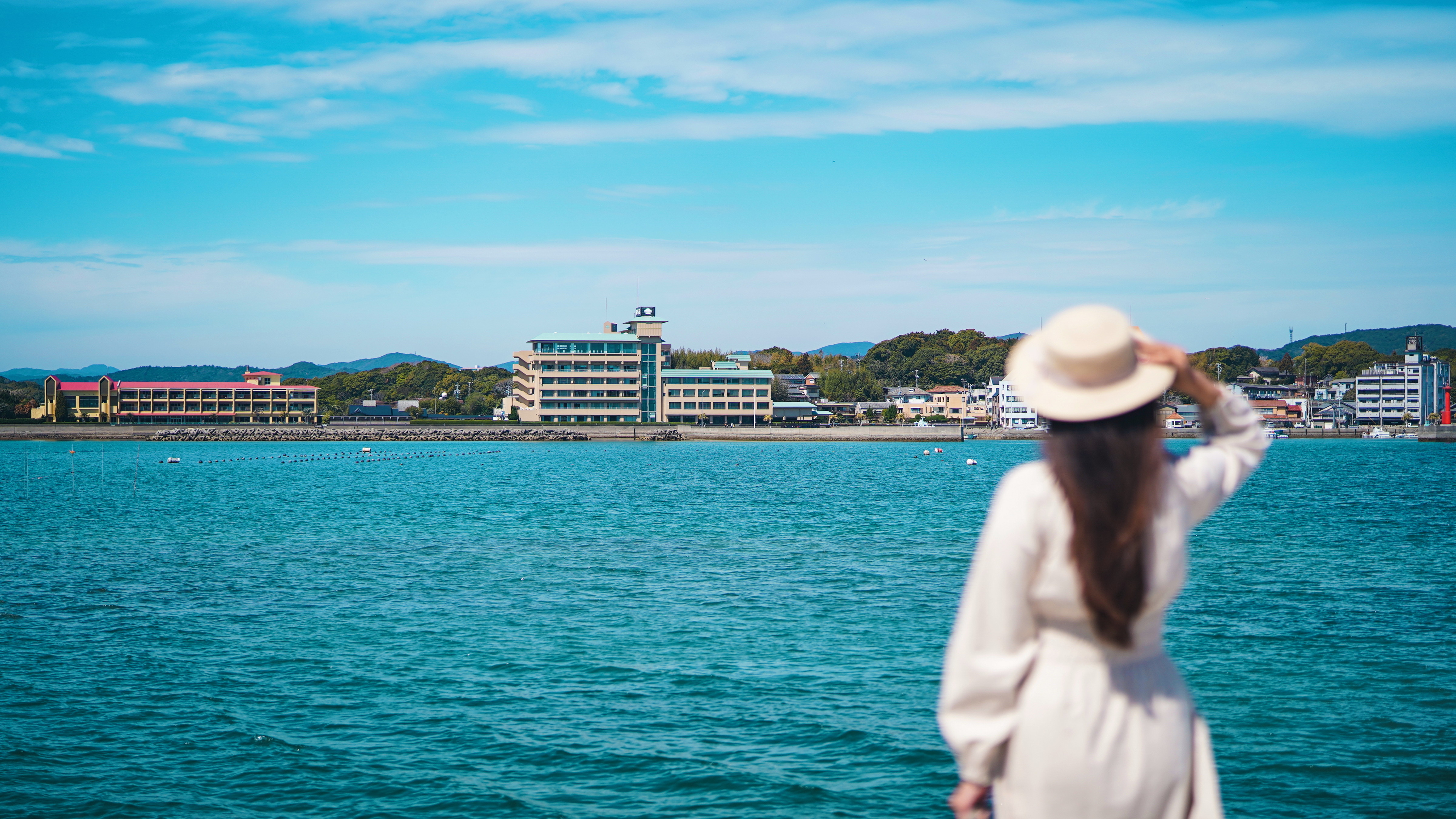船で行く温泉宿へようこそ