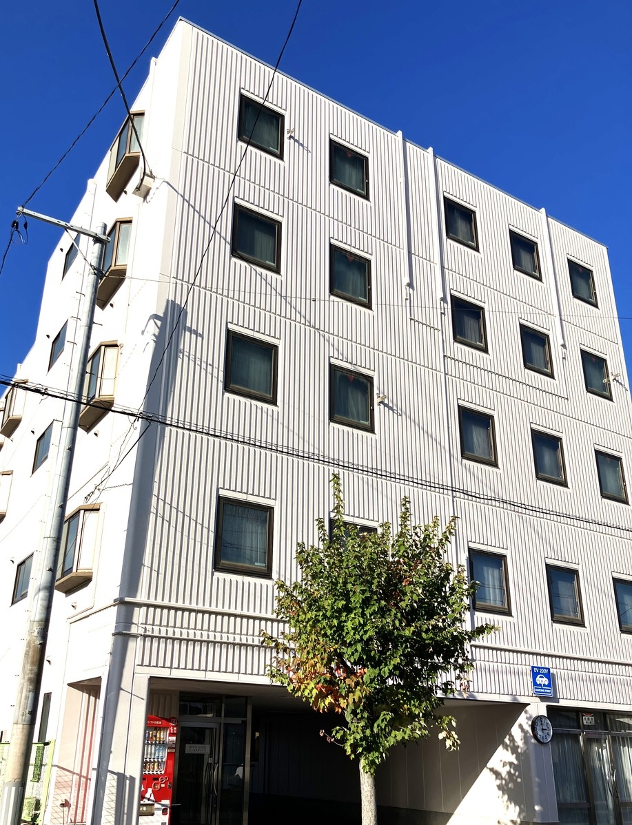 【素泊まりプラン】◆駐車場付き♪◆駅から徒歩５分　☆２３時チェックインOKで帰りは遅くても大丈夫！