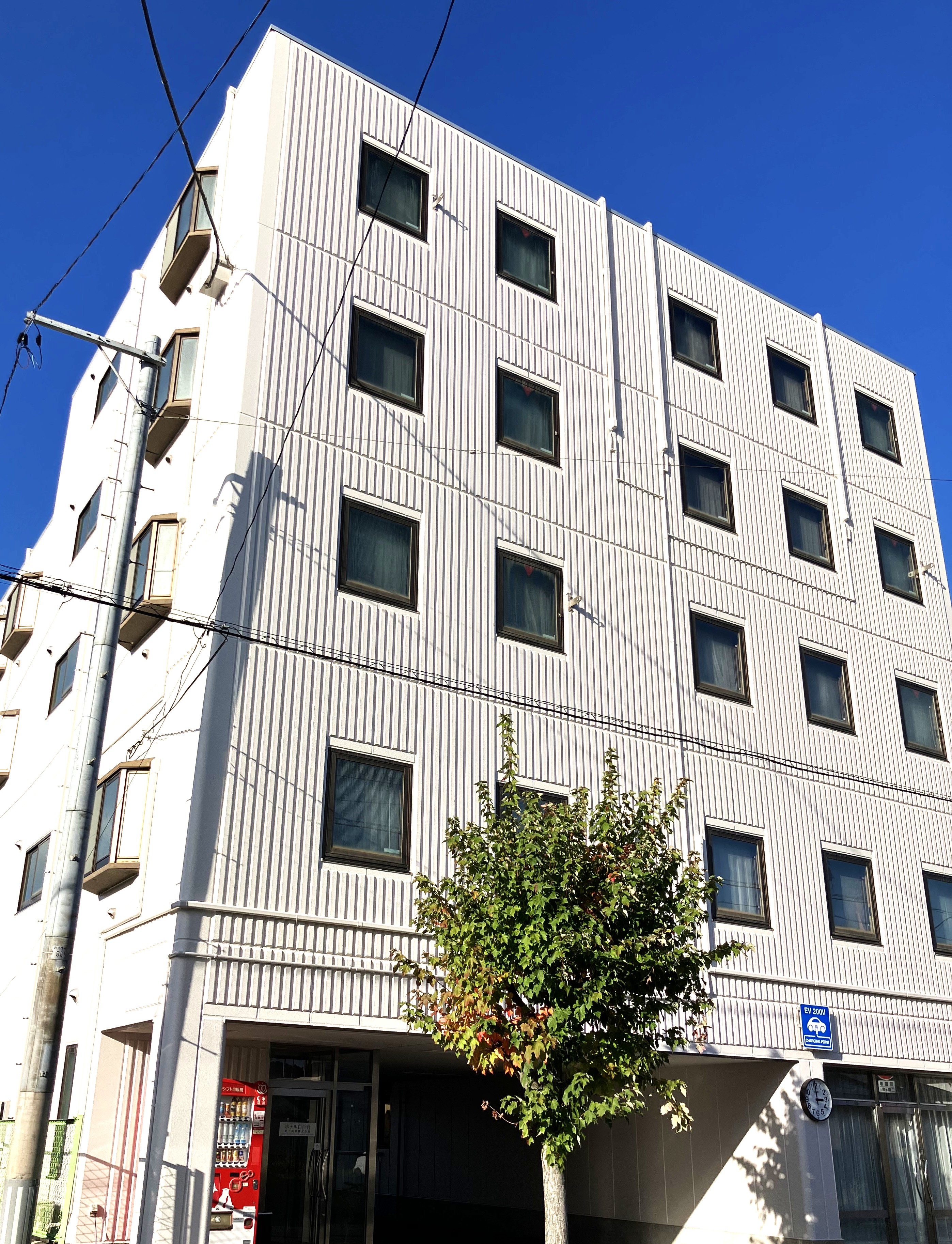 ホテル白百合の外観です。