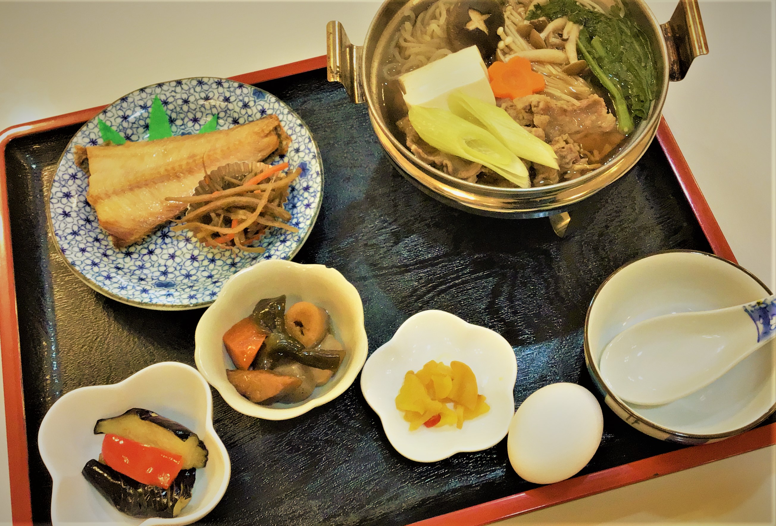 夕食日替わり和食膳の一例です。