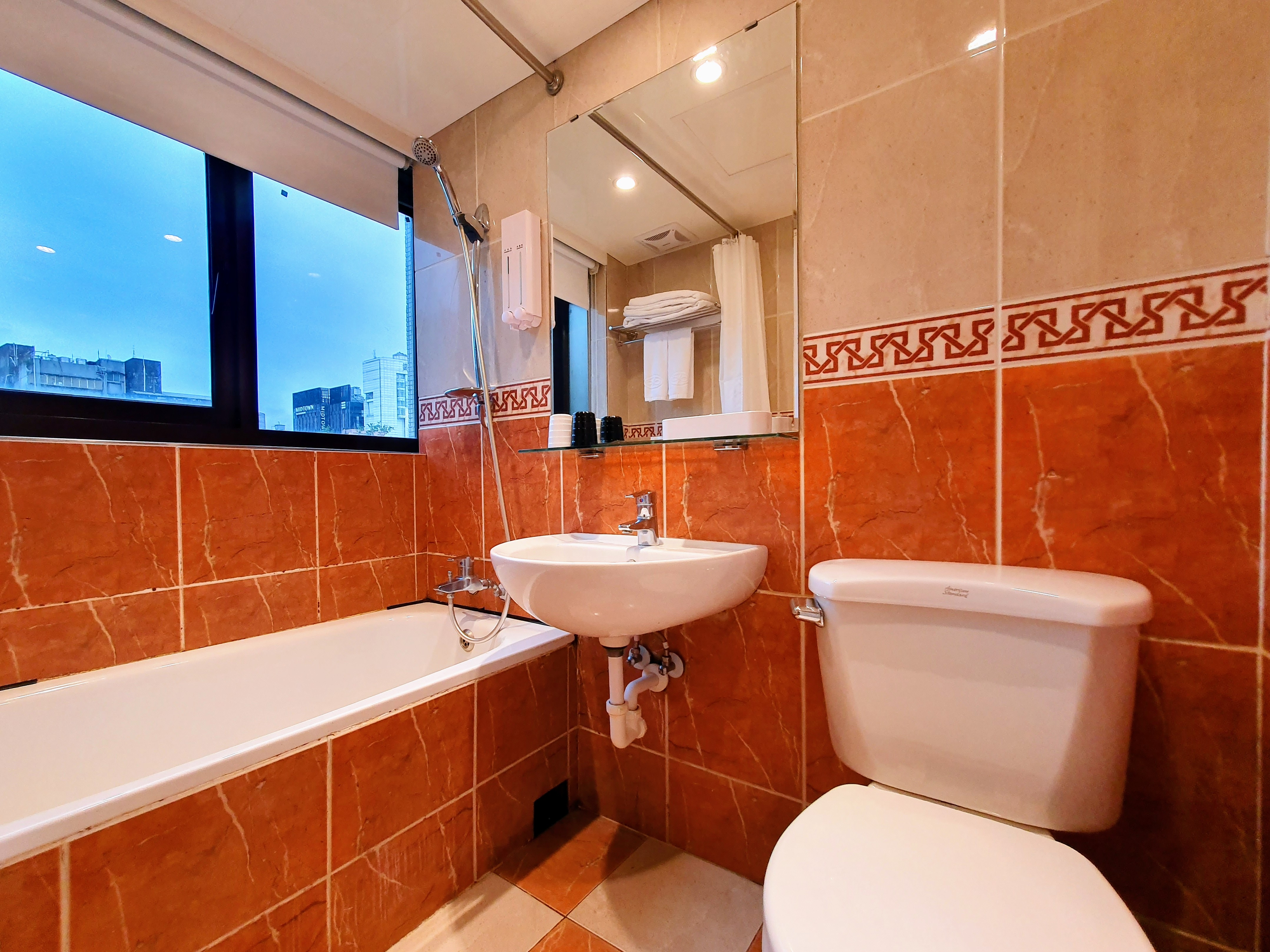 ダブルルーム　浴室