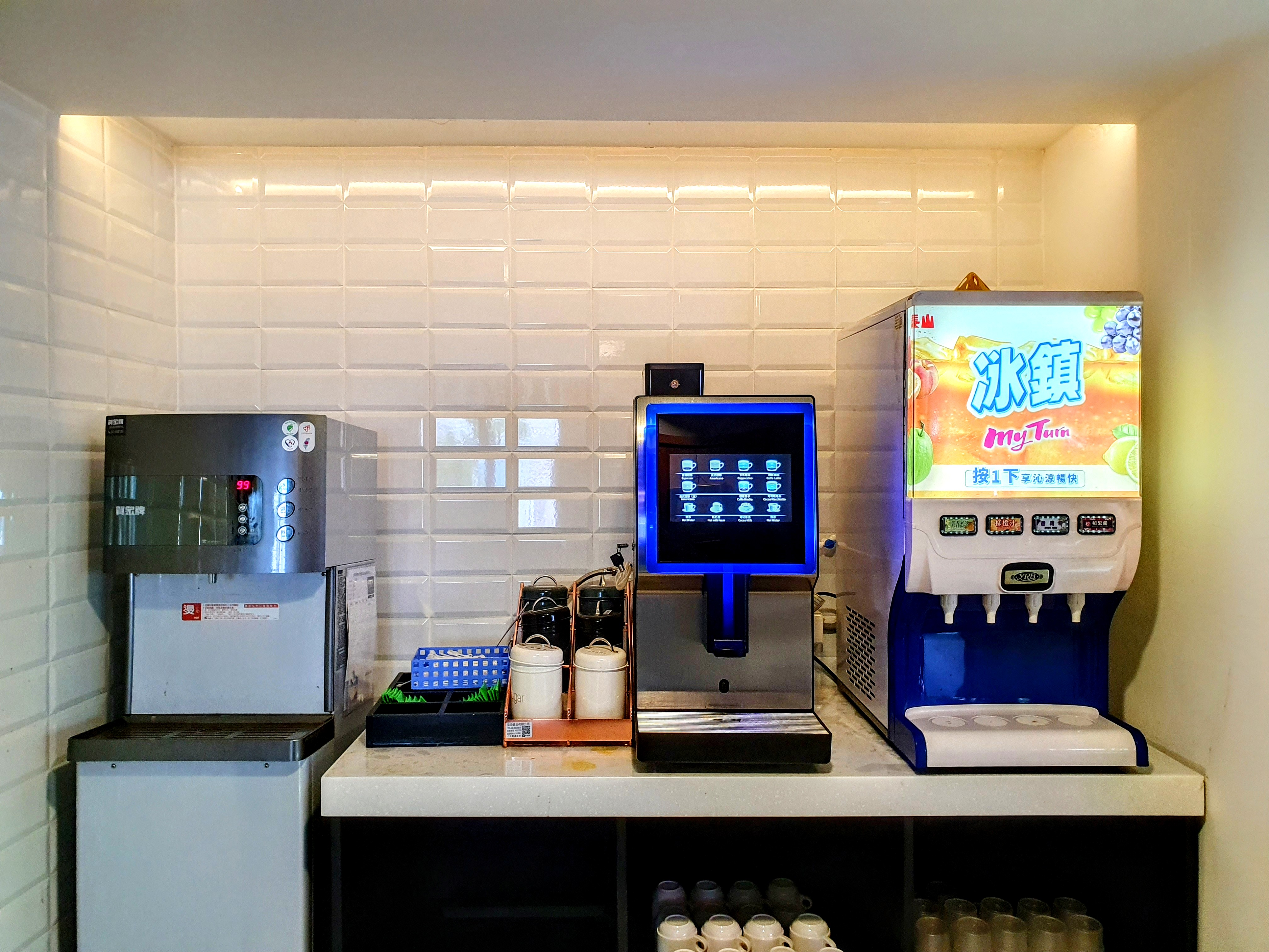 休憩エリア（三階）