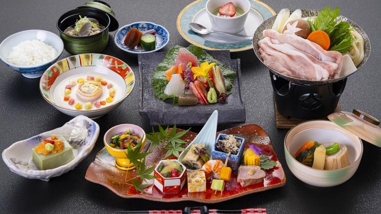 ＼特別プラン／【館内利用券1部屋2000円分付】季節の山海会席を愉しむ【会場食】