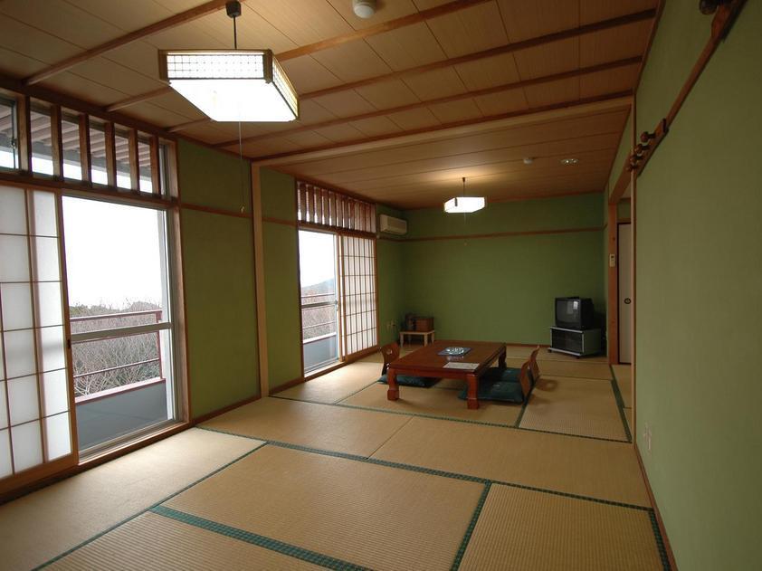 Room Hiiragi